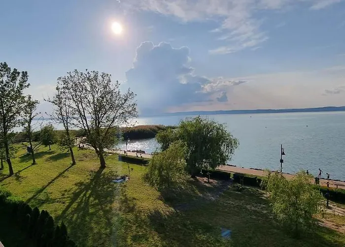 מלון דירות 'good Feelings' שיופוק